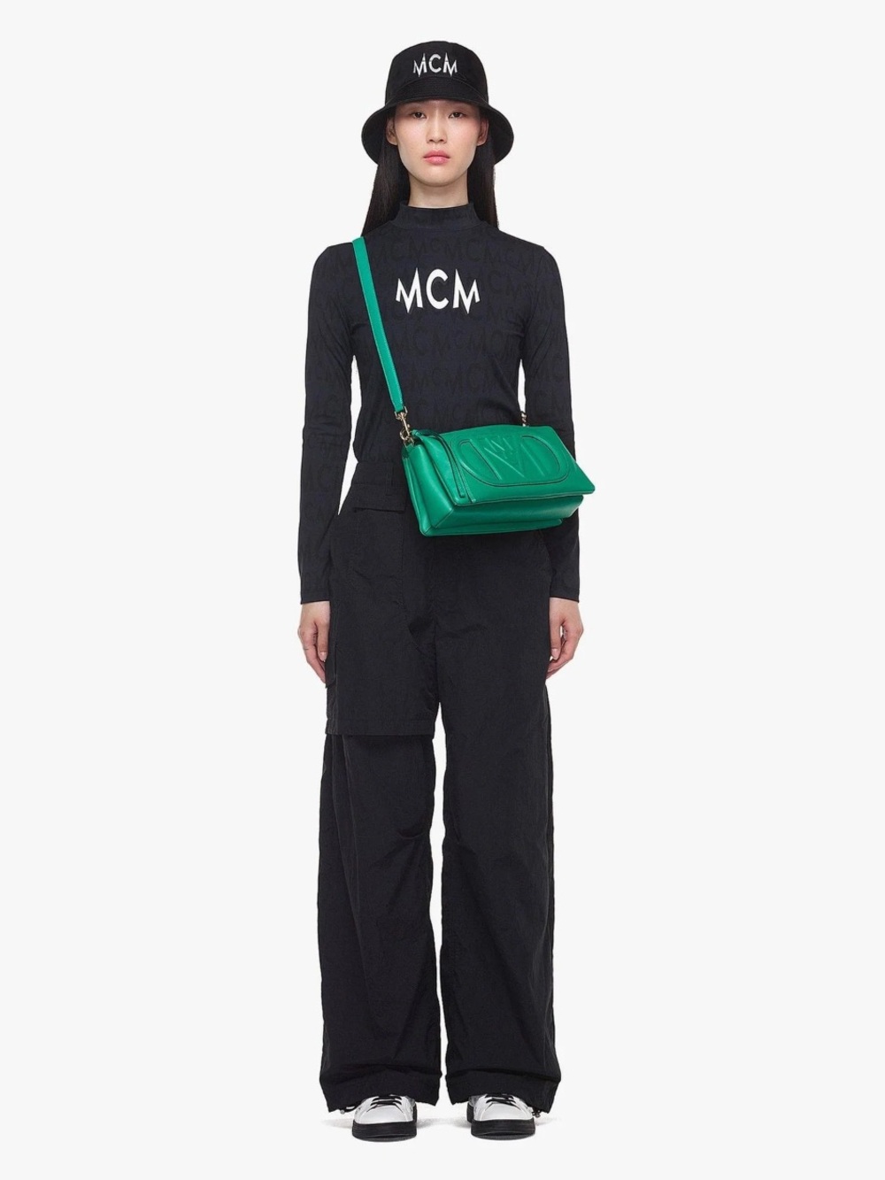 MCM Mode Travia Shoulder Bag Spanish Calf Leather in Bosohorus Green NWT - Picture 5 of 16
